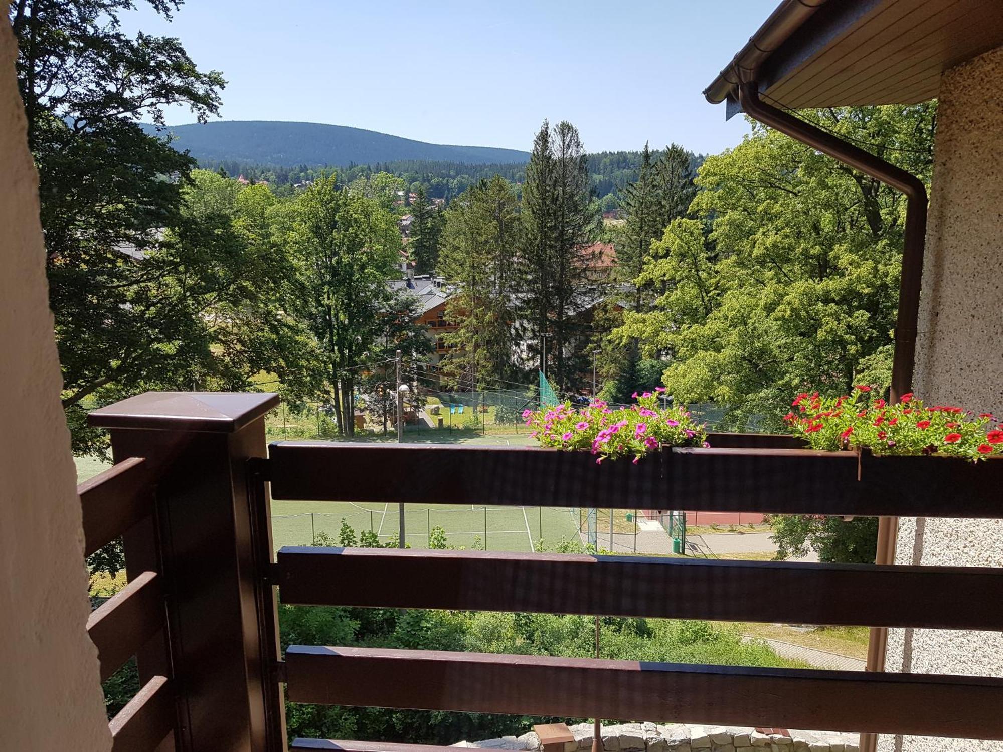 Dom Wczasowy Przy Skalkach Szklarska Poręba Kamer foto